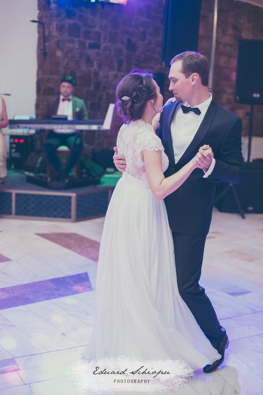 Alina si Andrei by fotograf nunta Neamt — Eduard Schiopu