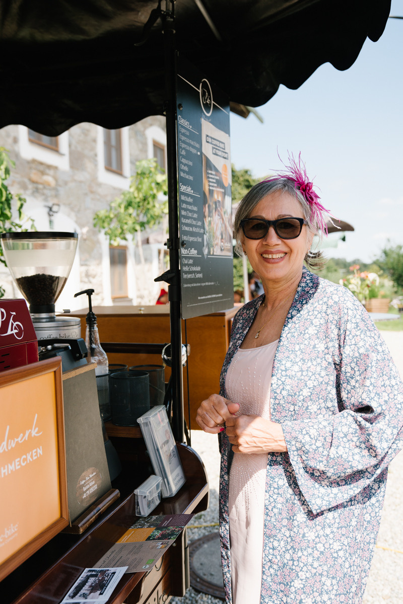 Wedding photographer Munich, with natural, no posing photography style. Inna Zaytseva Photography | Photographer in Munich | Content Creation