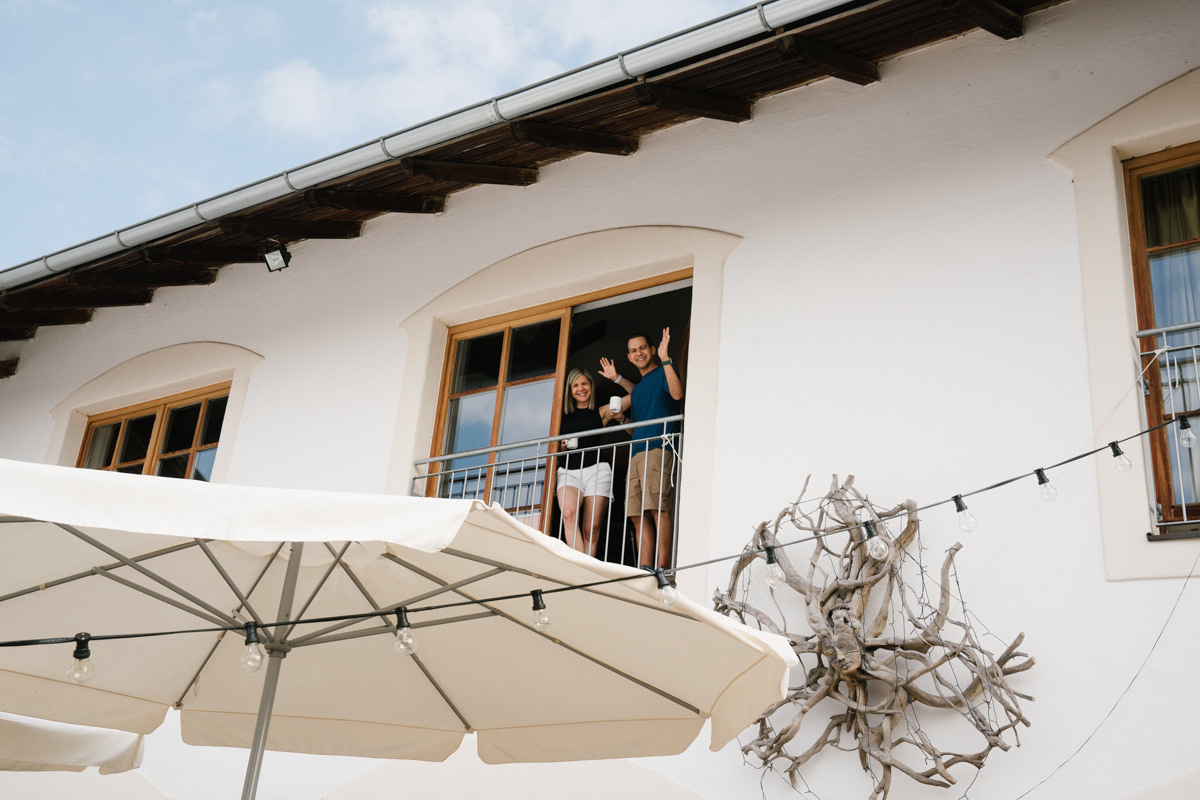 Wedding photographer Munich, with natural, no posing photography style. Inna Zaytseva Photography | Photographer in Munich | Content Creation