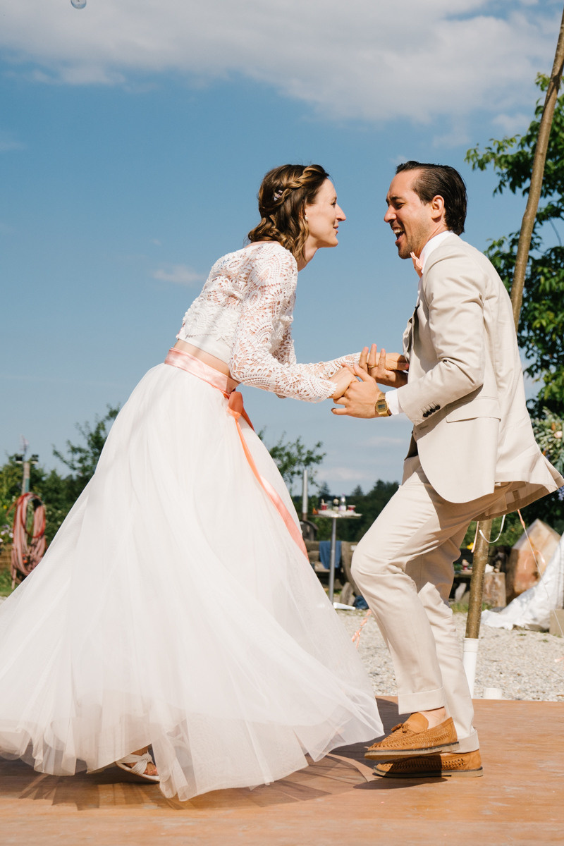 Wedding photographer Munich, with natural, no posing photography style. Inna Zaytseva Photography | Photographer in Munich | Content Creation