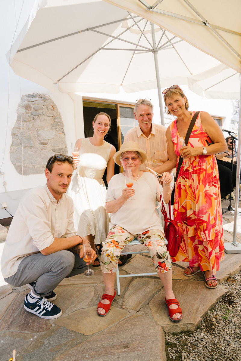 Wedding photographer Munich, with natural, no posing photography style. Inna Zaytseva Photography | Photographer in Munich | Content Creation