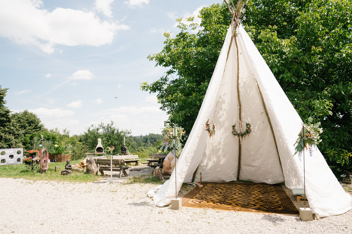 Wedding photographer Munich, with natural, no posing photography style. Inna Zaytseva Photography | Photographer in Munich | Content Creation