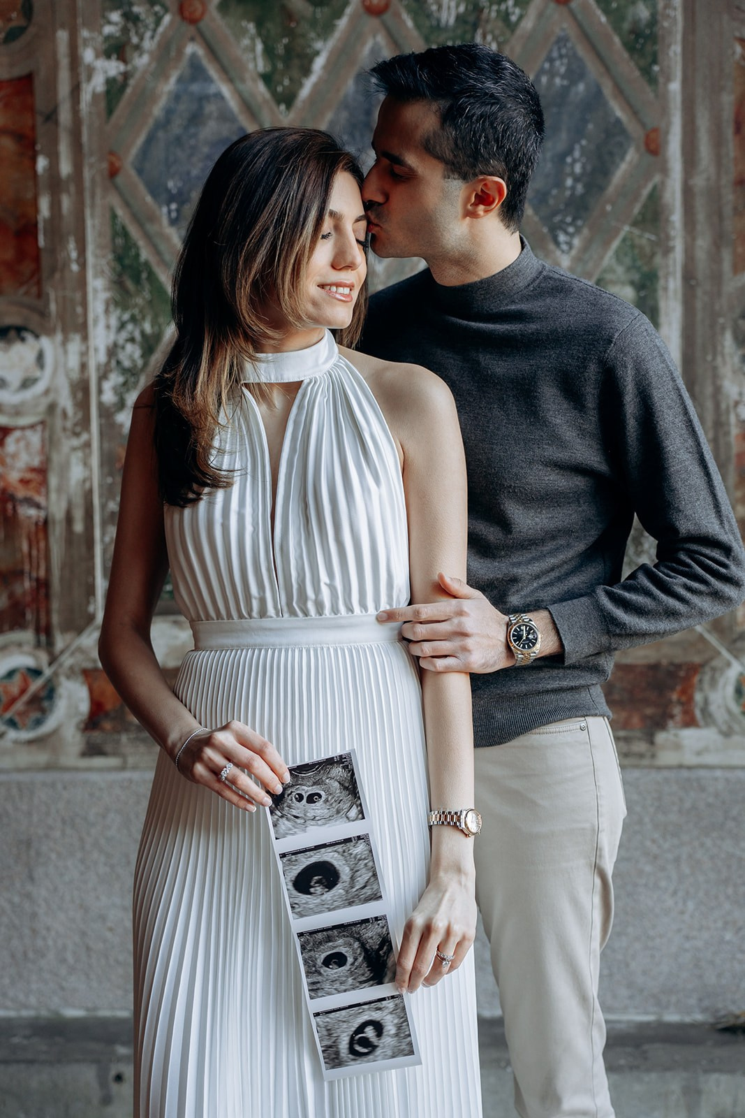 Maternity indoor and studio photoshoot. Professional Wedding and event photographer USA New York