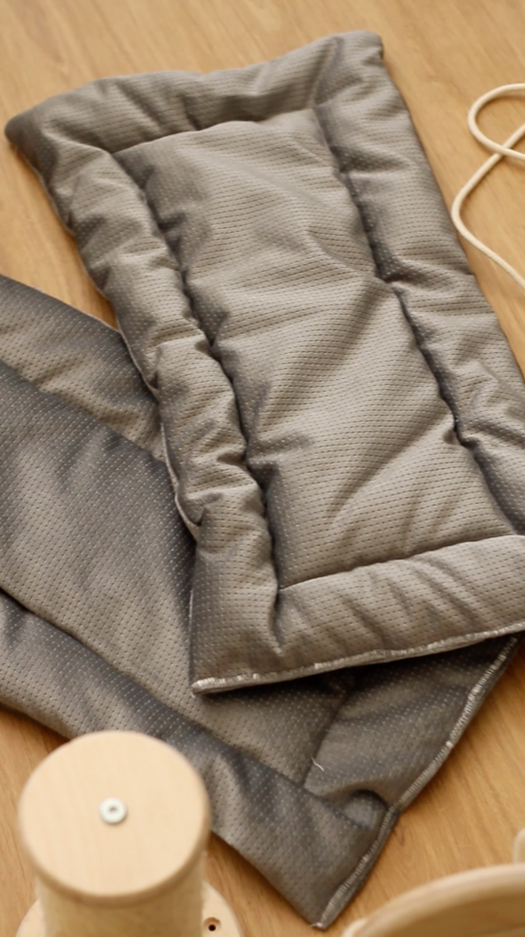 Mr Cat Home. Ellstudio film production