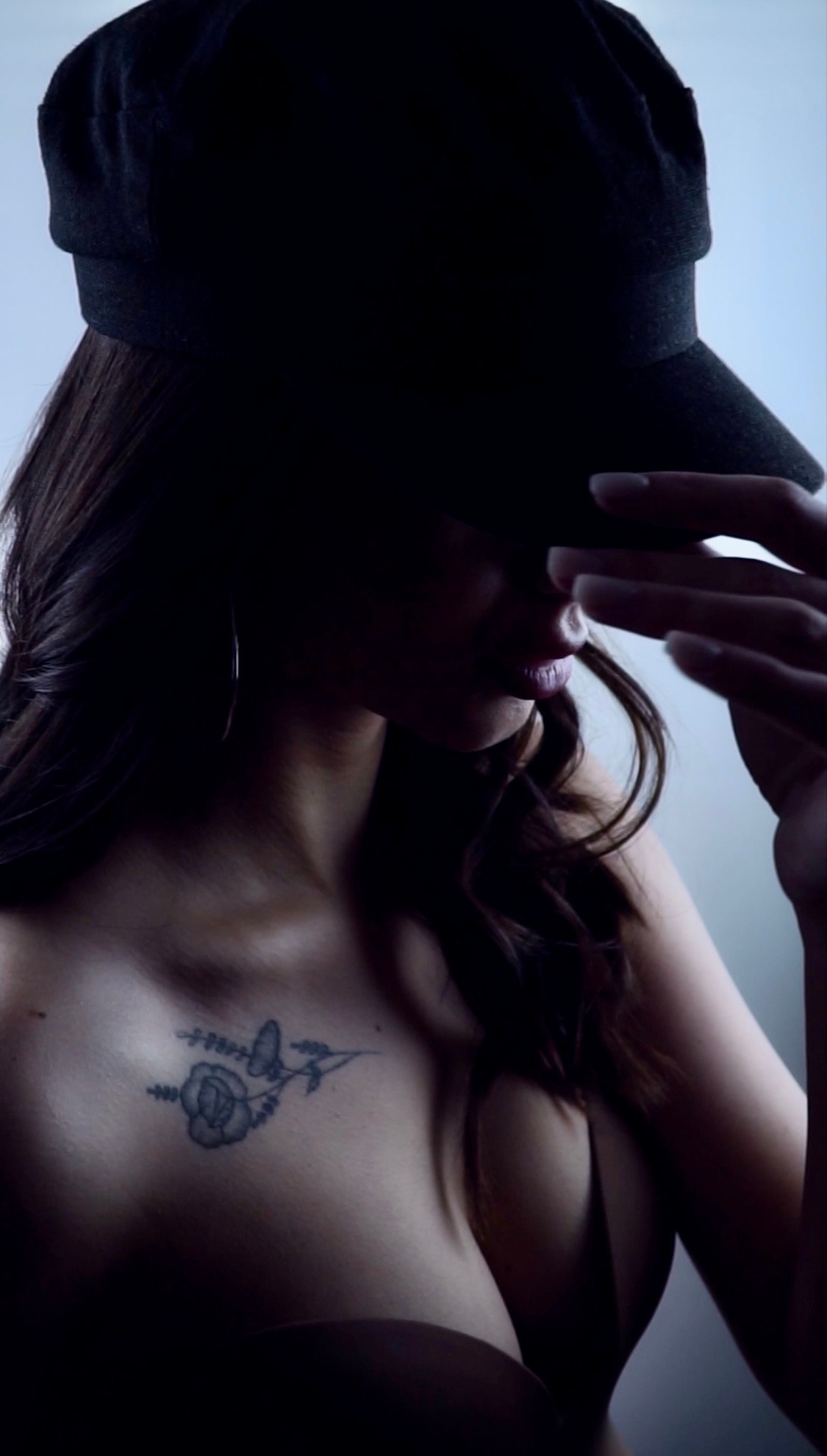 For makeup artist Anastasia. Ellstudio film production