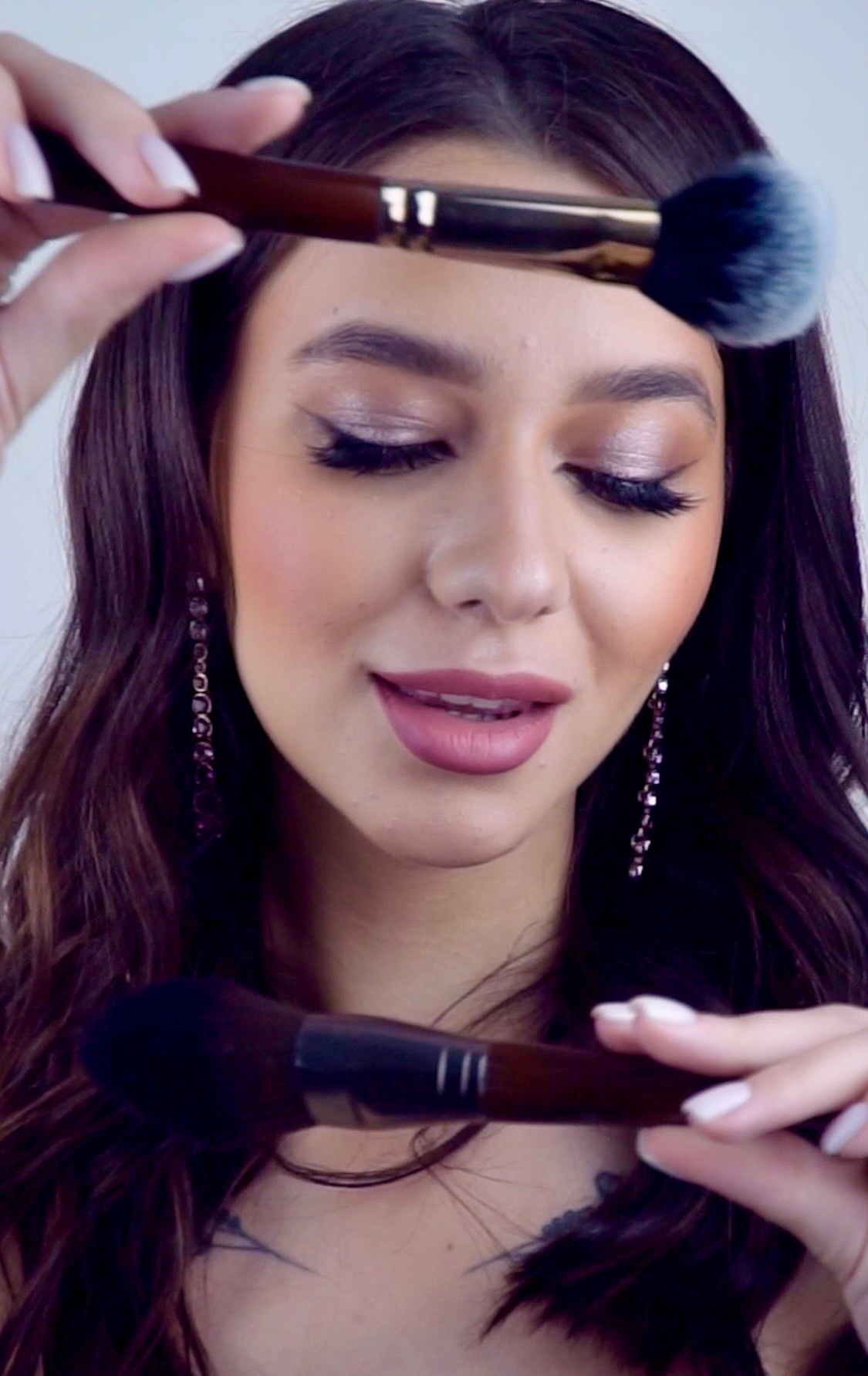 For makeup artist Anastasia. Ellstudio film production