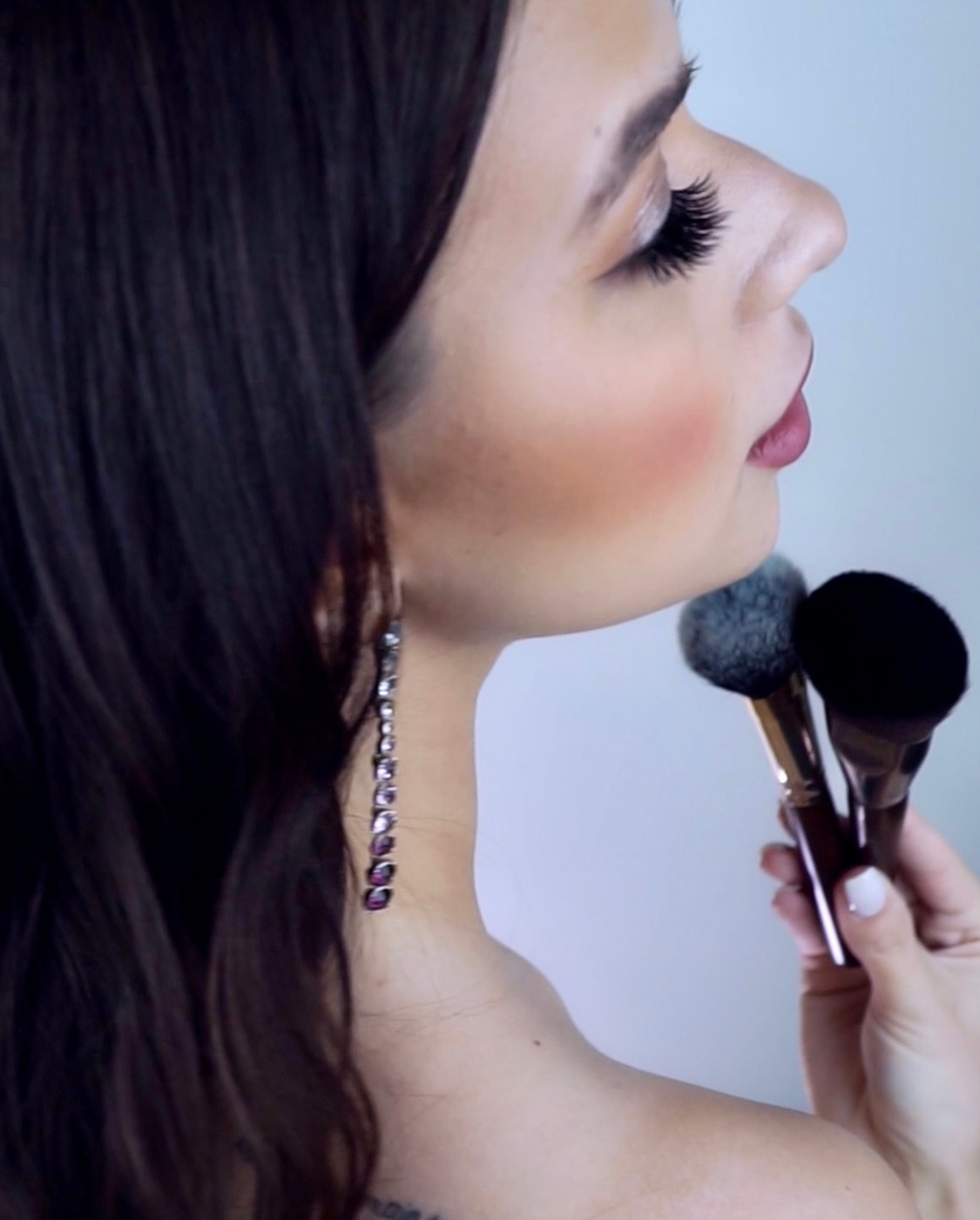 For makeup artist Anastasia. Ellstudio film production