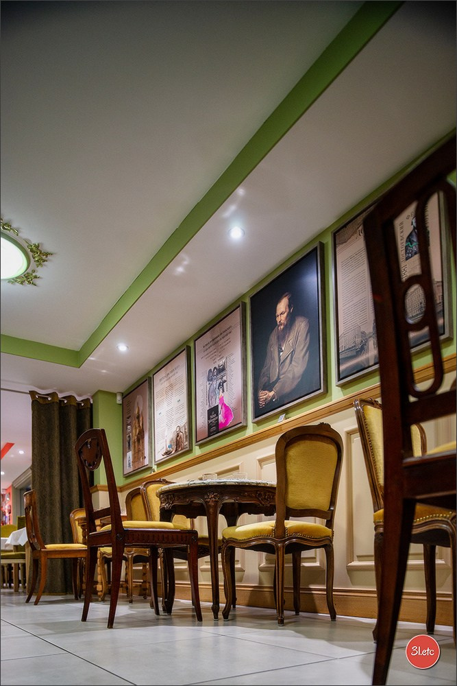 Интерьер ресторана "Достоевский". Photographe à Strasbourg | Portraits, Studio, Enfants, Événements