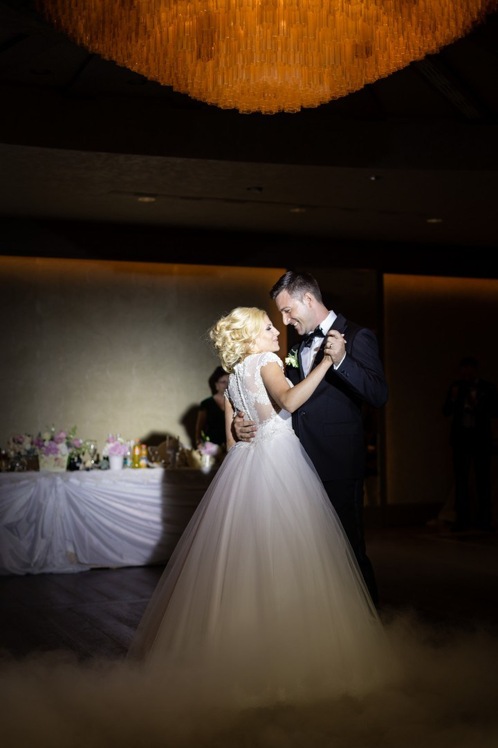 Cristina & Daniel by fotograf nunta Iasi — Eduard Schiopu