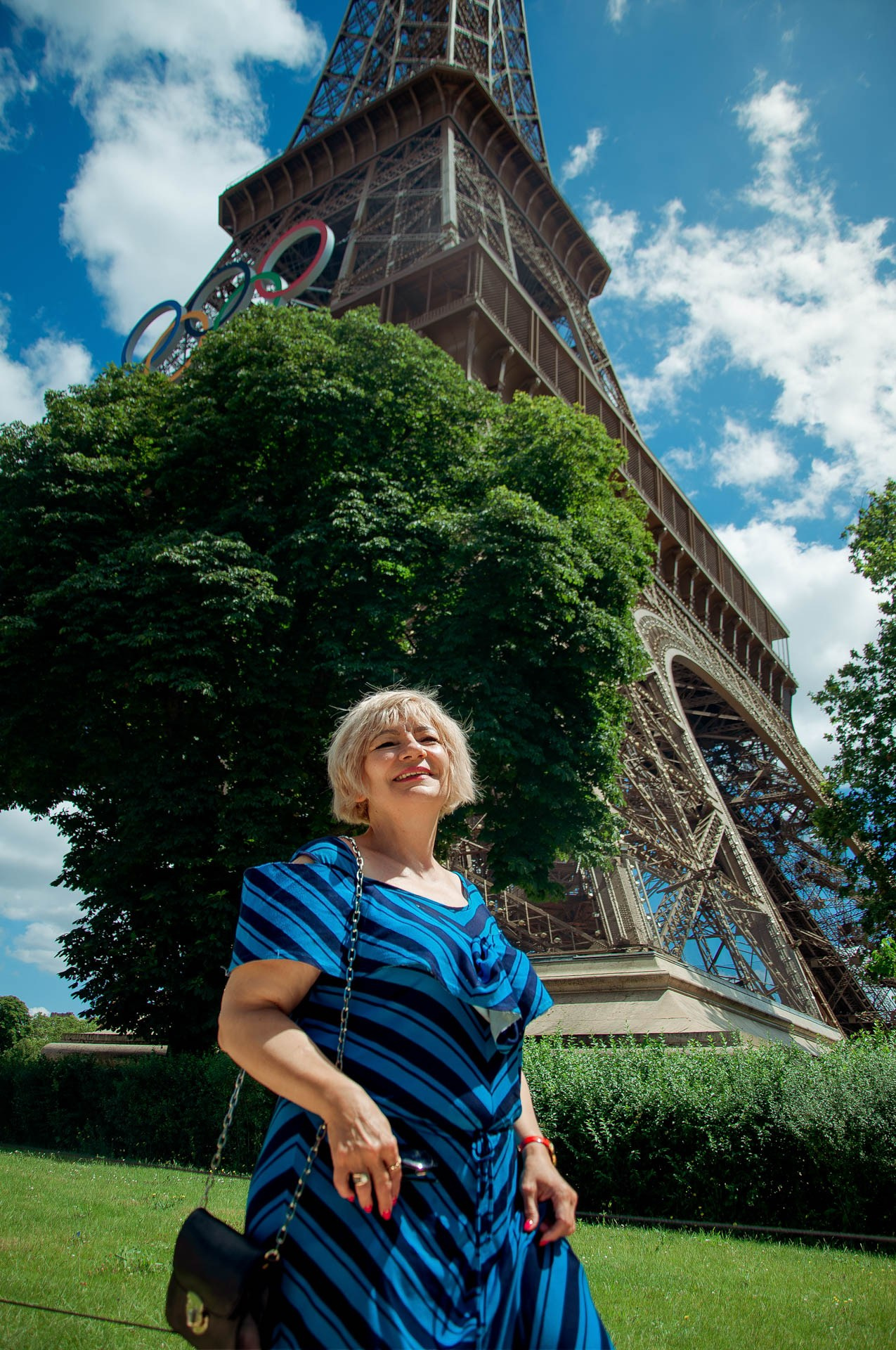 Birthday photoshoot in Paris. Paris photographer — Polina Osipova
