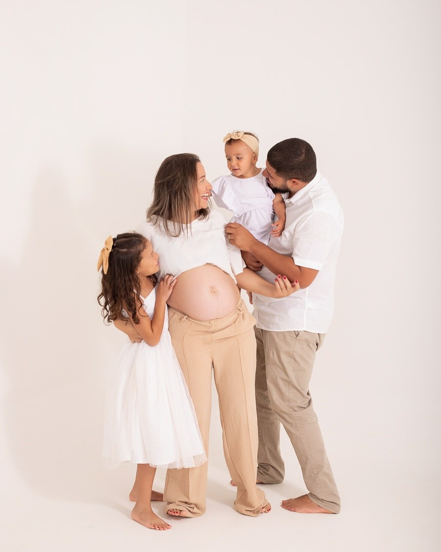 Estúdio Fotográfico em Holambra | Ensaios Gestante, Família e Retratos Profissionais. Joyce Maria Fotografia | Fotógrafa em Holambra