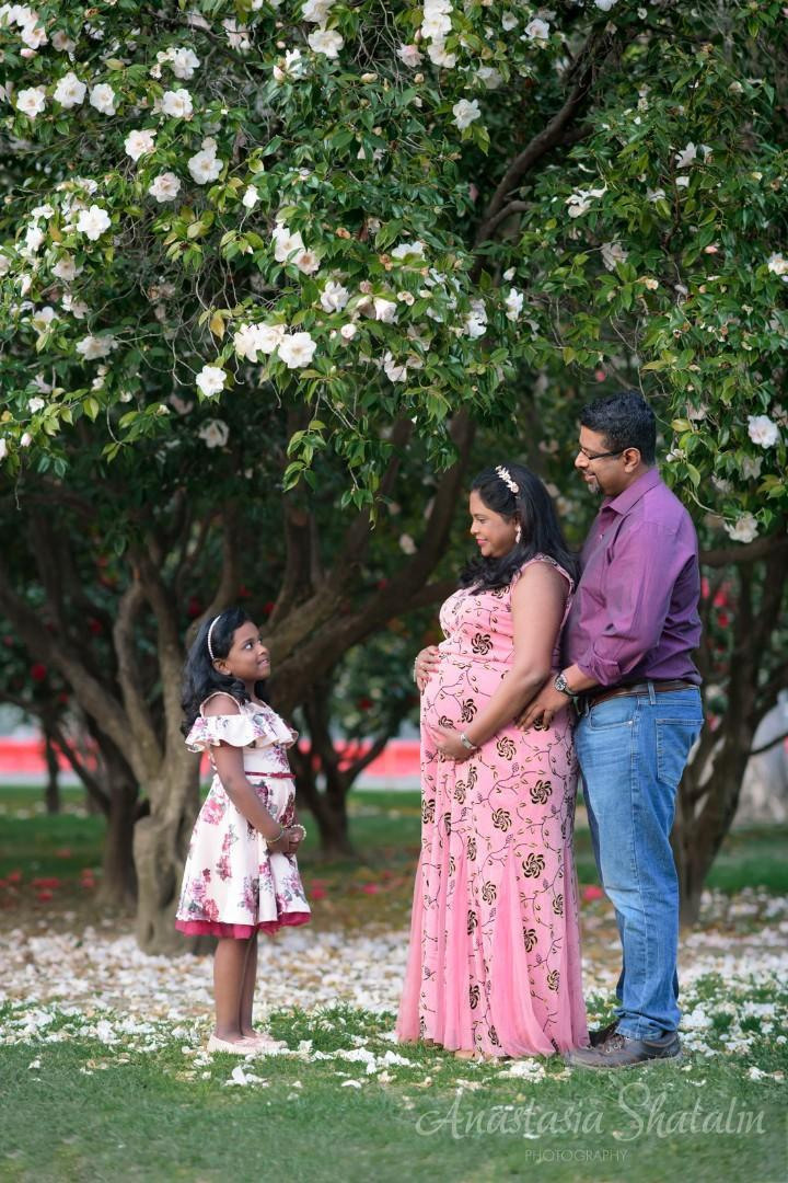 Maternity photographer Sacramento, Roseville, Rocklin, Folsom. Family photographer in Roseville, Rocklin, Folsom, Sacramento