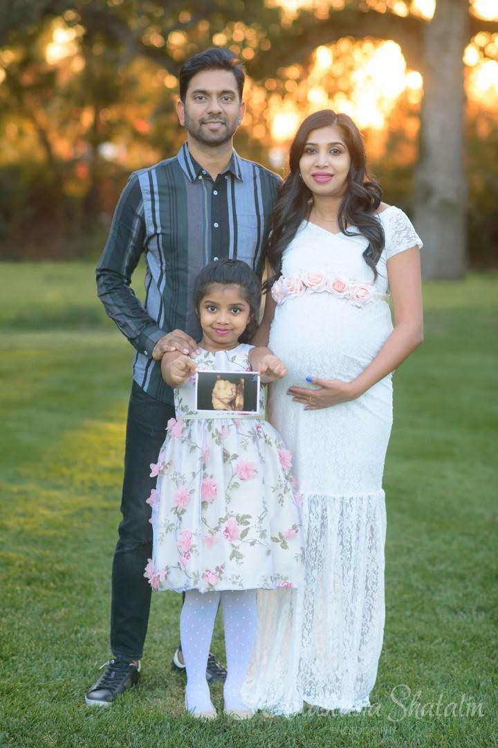 Fall pregnancy photos Rocklin, Roseville, Sacramento. Family photographer in Roseville, Rocklin, Folsom, Sacramento