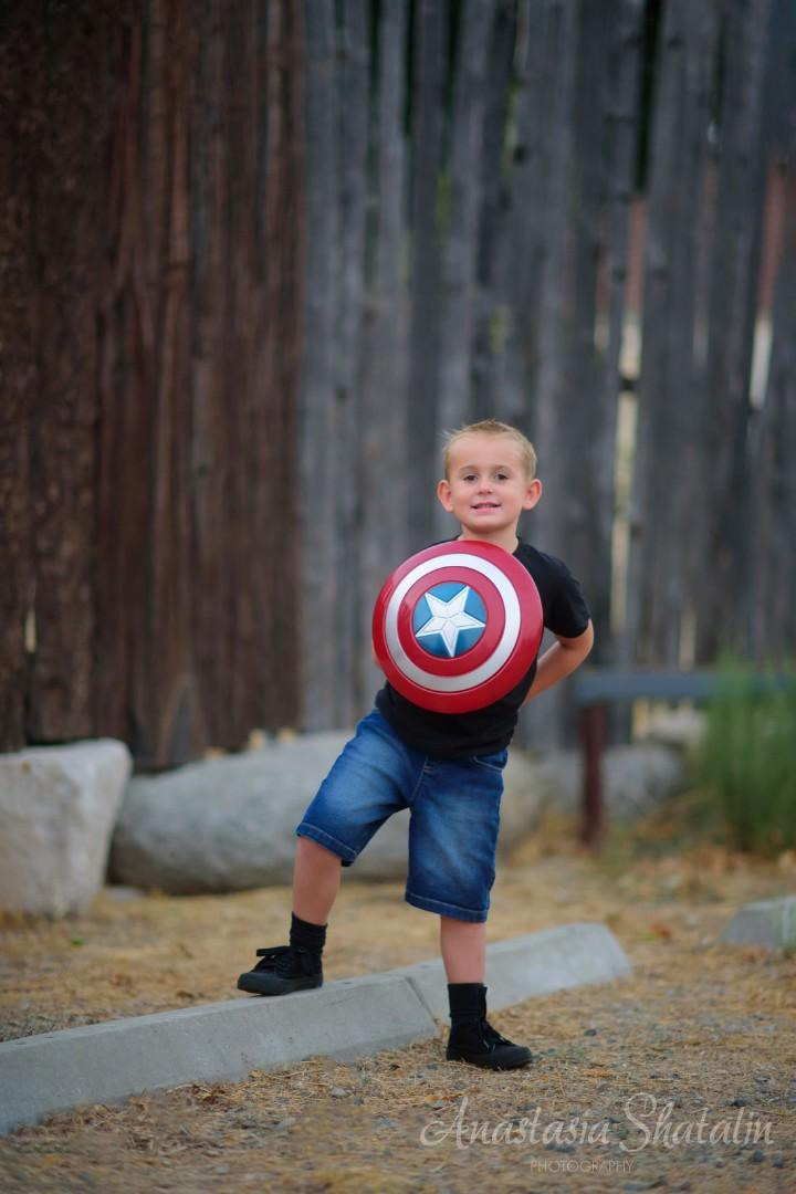 Superheroes boy birthday photo ideas. Family photographer in Roseville, Rocklin, Folsom, Sacramento