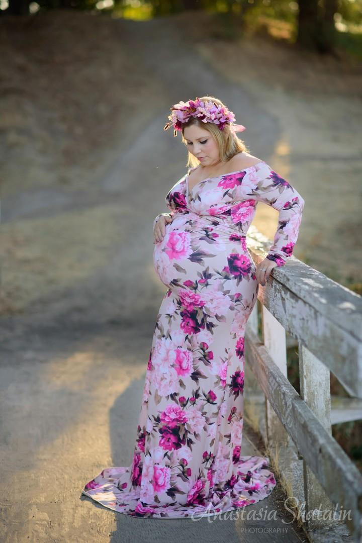 Maternity photoshoot. Family photographer in Roseville, Rocklin, Folsom, Sacramento