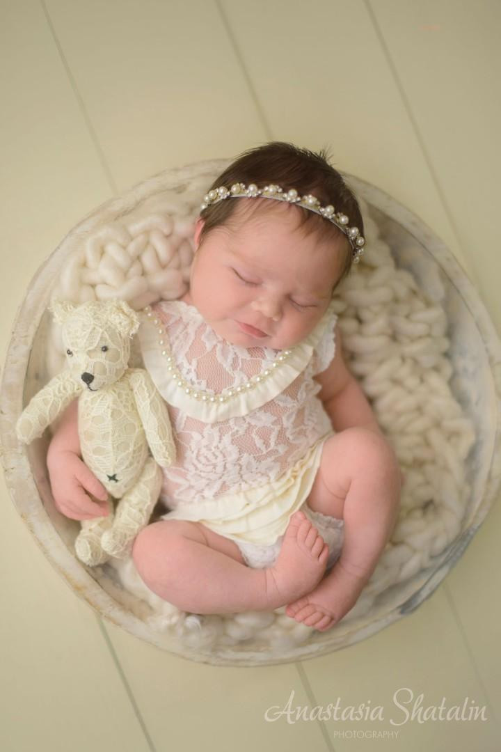 Rocklin newborn photographer. Family photographer in Roseville, Rocklin, Folsom, Sacramento
