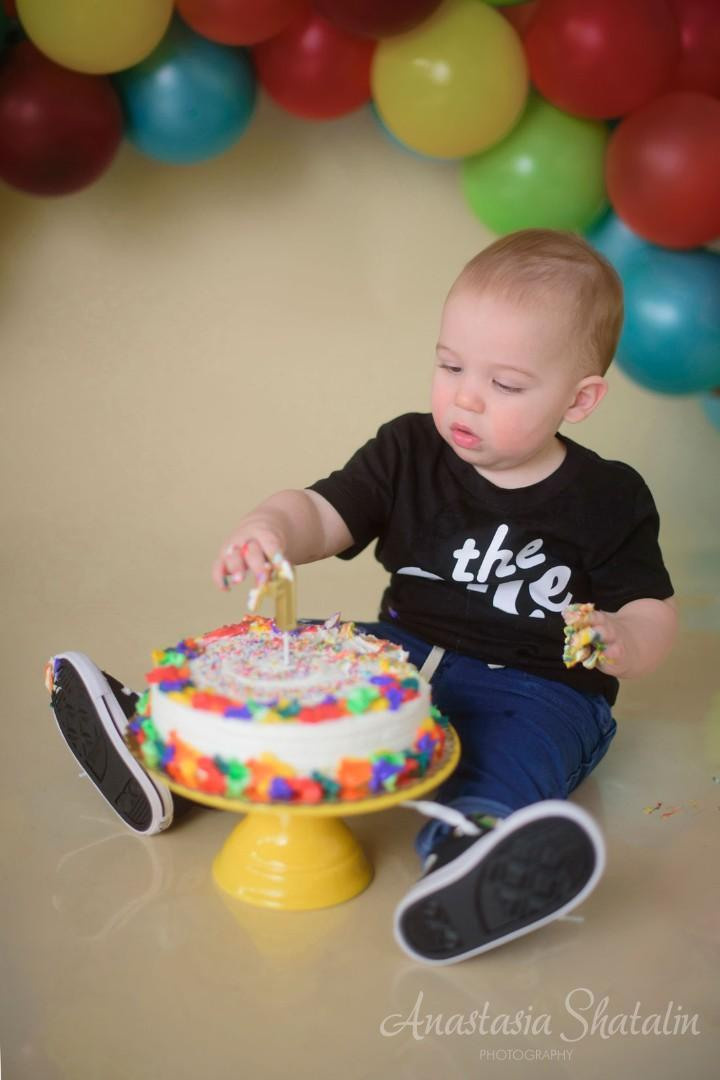 First birthday baby photos Roseville, Rocklin, Sacramento. Family photographer in Roseville, Rocklin, Folsom, Sacramento