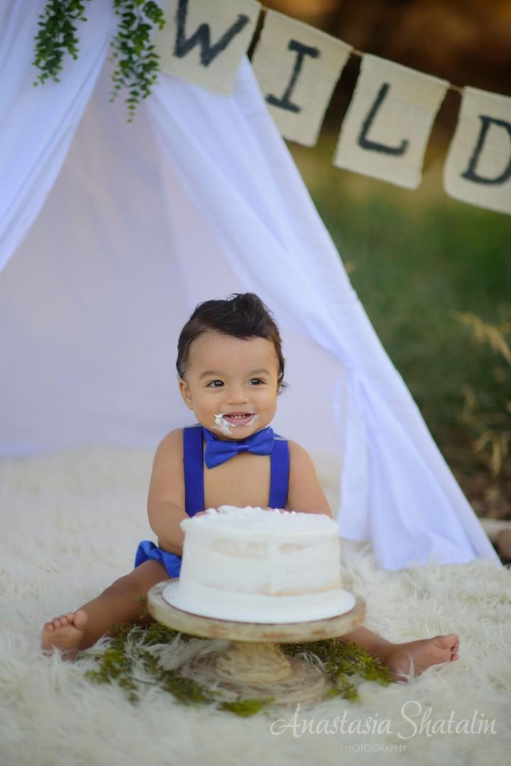 Sacramento first birthday photography. Family photographer in Roseville, Rocklin, Folsom, Sacramento