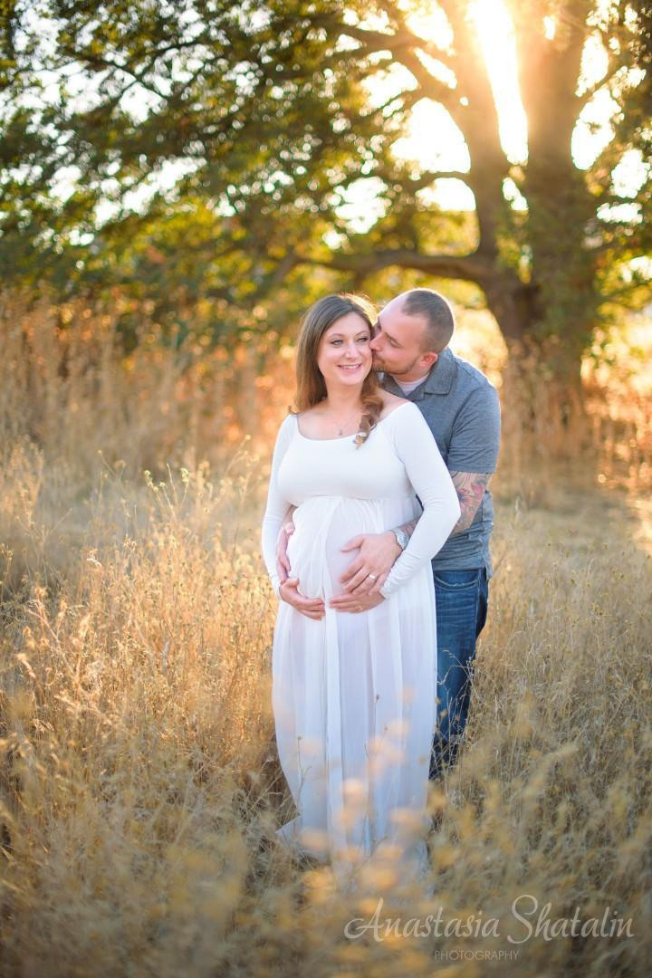 Maternity. Family photographer in Roseville, Rocklin, Folsom, Sacramento