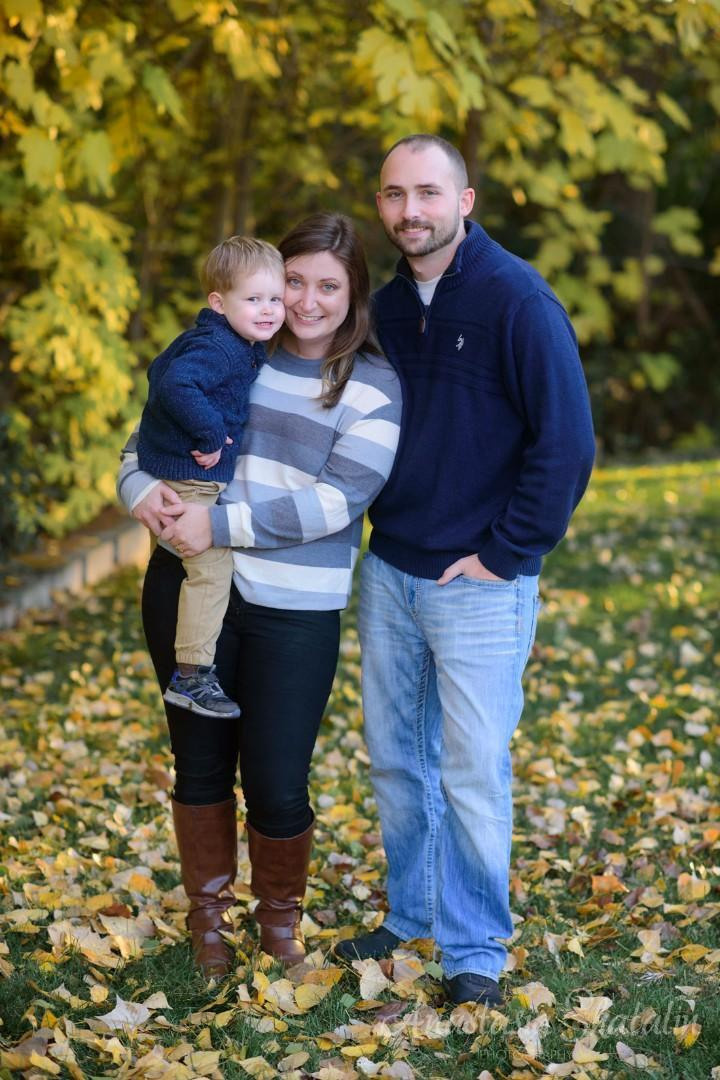 Autumn family photographer Roseville, Rocklin, Sacramento, granite bay Folsom. Family photographer in Roseville, Rocklin, Folsom, Sacramento