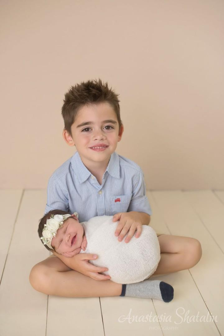 Rocklin newborn photographer. Family photographer in Roseville, Rocklin, Folsom, Sacramento