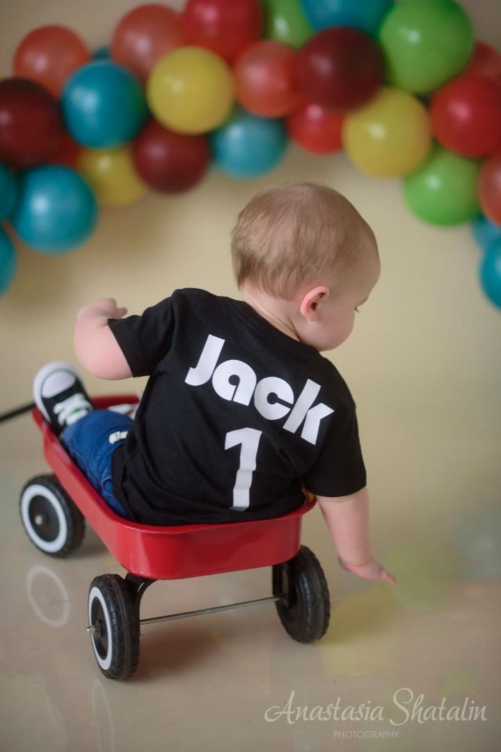 First birthday baby photos Roseville, Rocklin, Sacramento. Family photographer in Roseville, Rocklin, Folsom, Sacramento