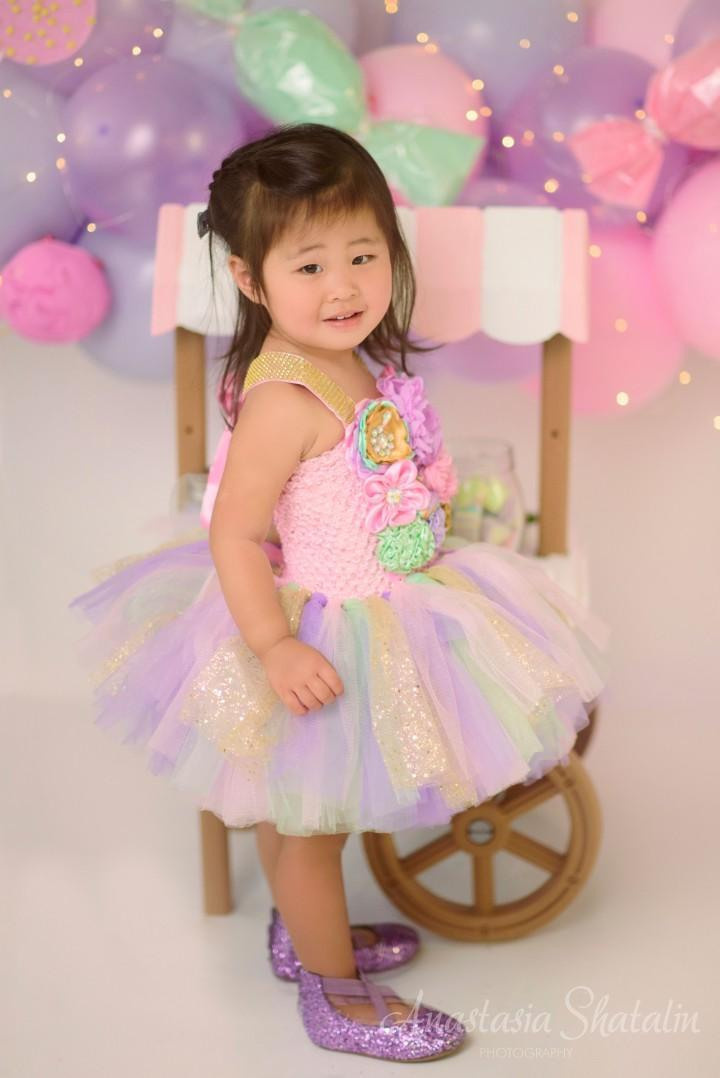 Two sweet Birthday photoshoot. Family photographer in Roseville, Rocklin, Folsom, Sacramento