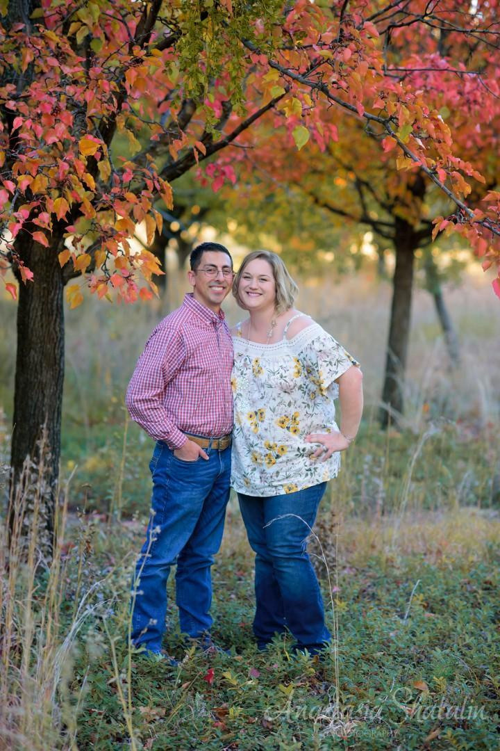 Outdoor fall location with family photographer. Family photographer in Roseville, Rocklin, Folsom, Sacramento
