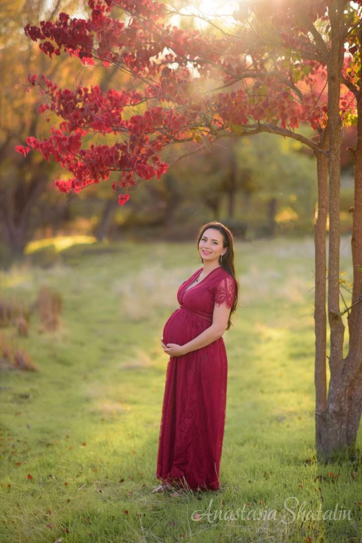 Fall maternity photography Roseville, CA. Family photographer in Roseville, Rocklin, Folsom, Sacramento