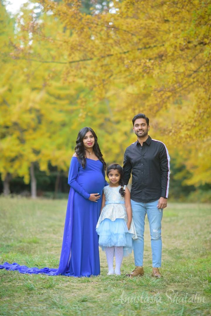 Fall pregnancy photos Rocklin, Roseville, Sacramento. Family photographer in Roseville, Rocklin, Folsom, Sacramento