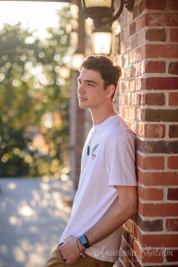 Senior graduation photography Rocklin, Roseville, Granite bay, Eldorado hills. Family photographer in Roseville, Rocklin, Folsom, Sacramento