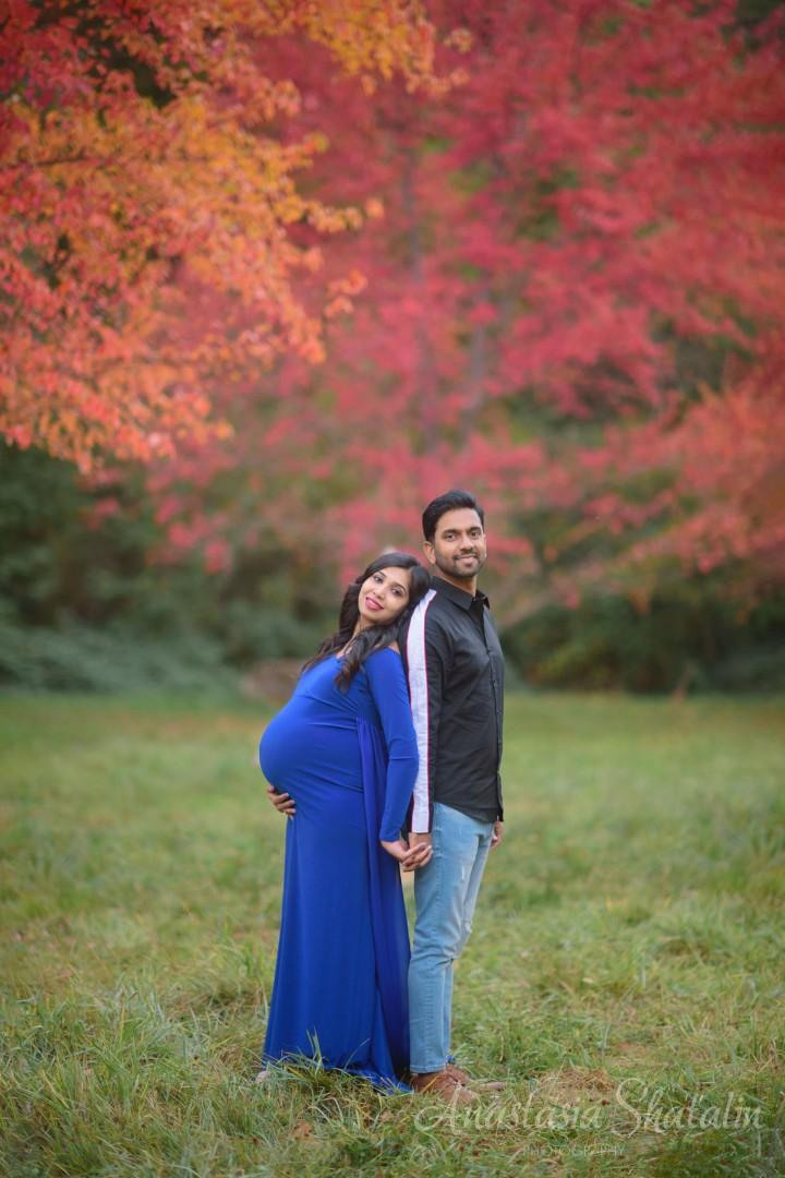 Fall pregnancy photos Rocklin, Roseville, Sacramento. Family photographer in Roseville, Rocklin, Folsom, Sacramento