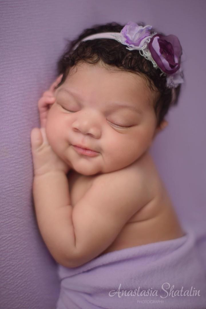 Newborn photographer Sacramento. Family photographer in Roseville, Rocklin, Folsom, Sacramento