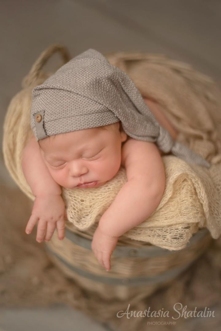 Newborn photographer Sacramento, Elk grove, Roseville. Family photographer in Roseville, Rocklin, Folsom, Sacramento