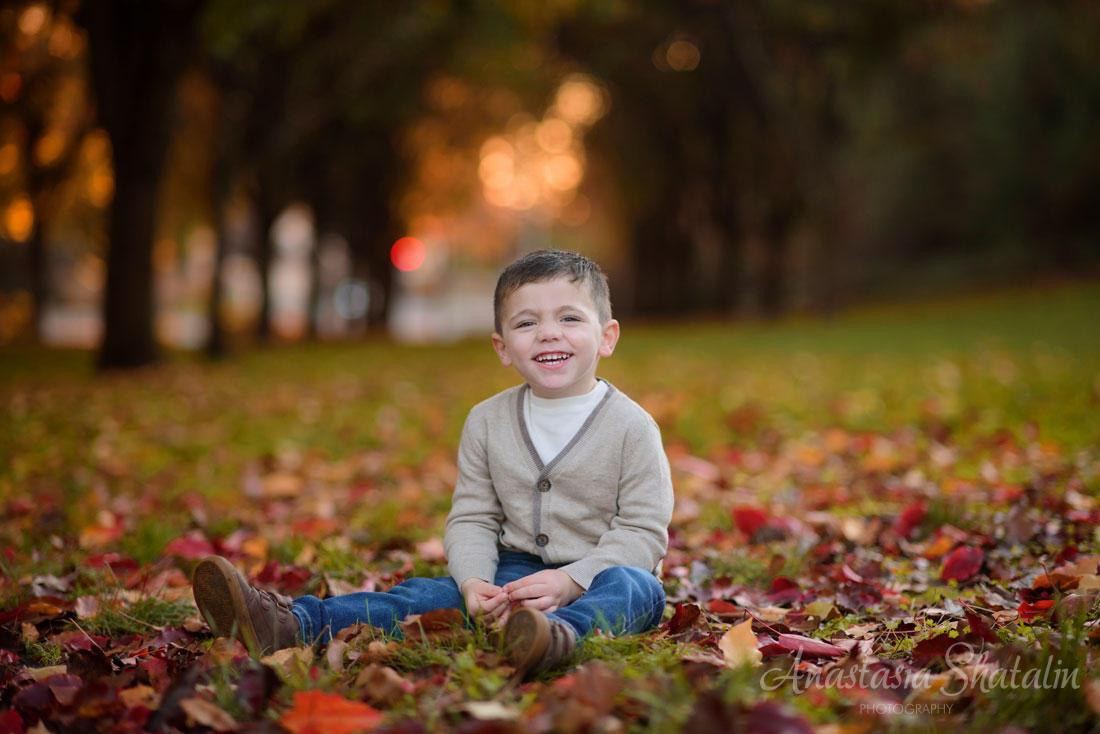 Fall family photographer Rocklin, Roseville, Sacramento. Family photographer in Roseville, Rocklin, Folsom, Sacramento