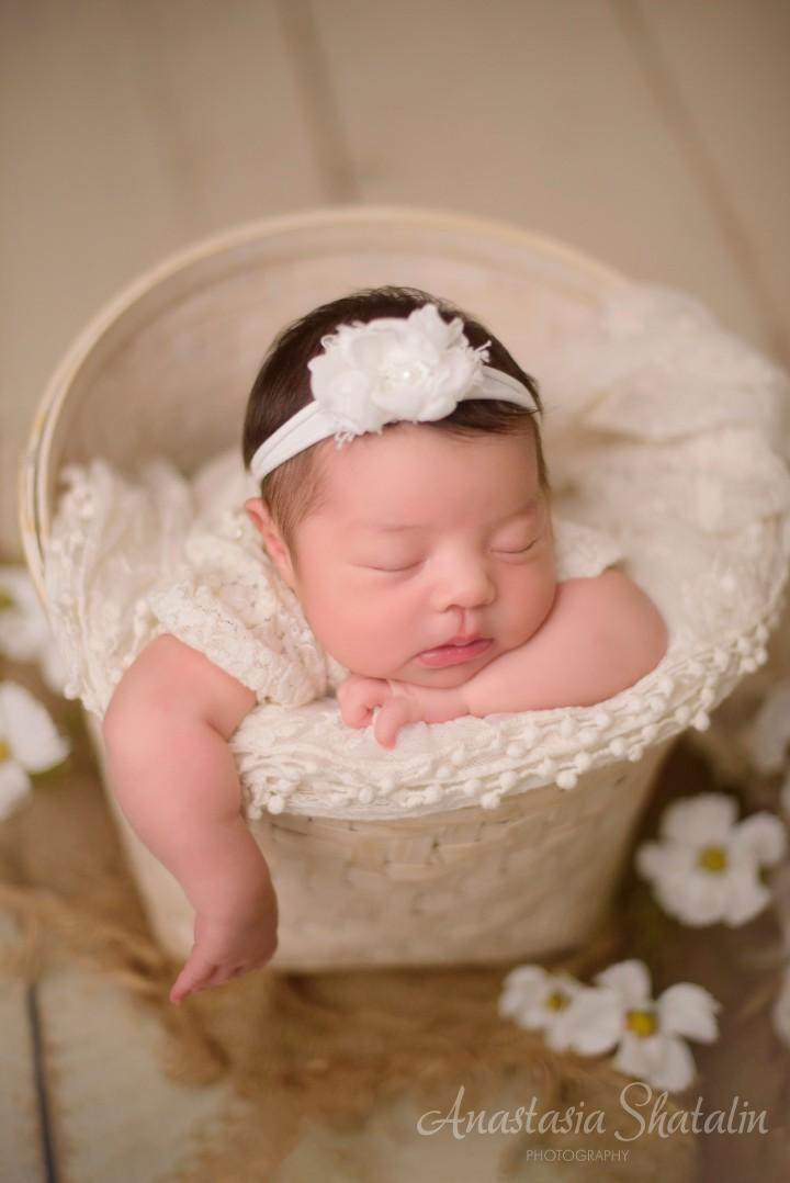 Yuba city newborn photographer. Family photographer in Roseville, Rocklin, Folsom, Sacramento