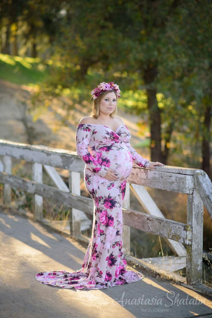 Maternity photoshoot. Family photographer in Roseville, Rocklin, Folsom, Sacramento