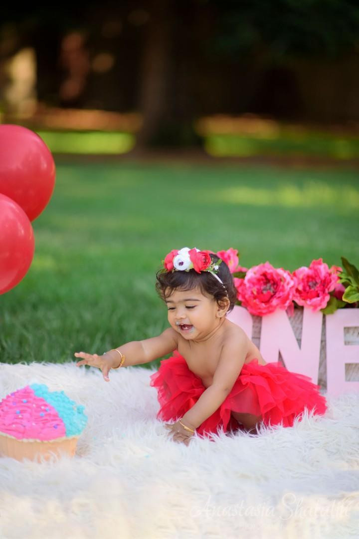 Family and birthday photos Roseville. Family photographer in Roseville, Rocklin, Folsom, Sacramento