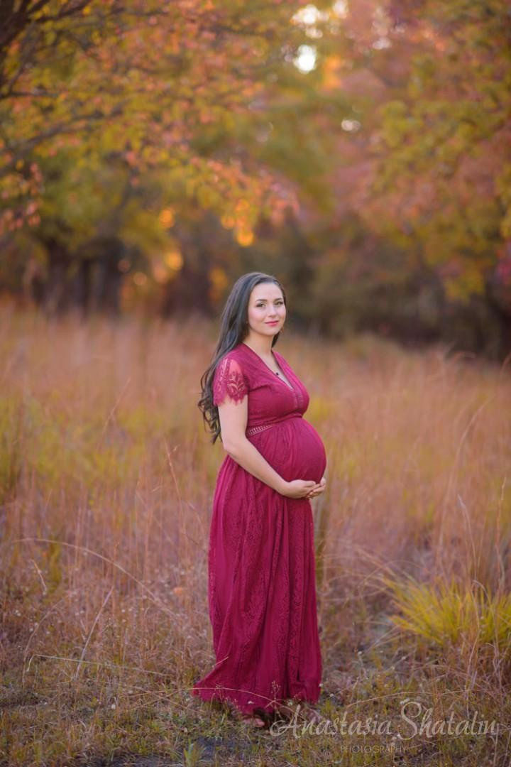 Fall maternity photography Roseville, CA. Family photographer in Roseville, Rocklin, Folsom, Sacramento