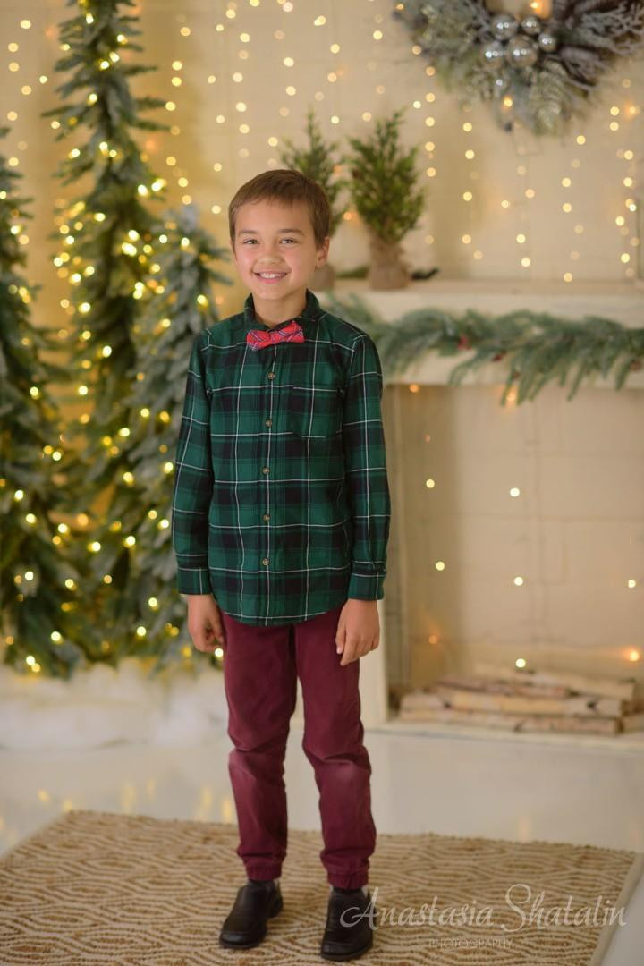 Christmas studio mini session Roseville, Rocklin, Sacramento, Folsom, Elk grove. Family photographer in Roseville, Rocklin, Folsom, Sacramento