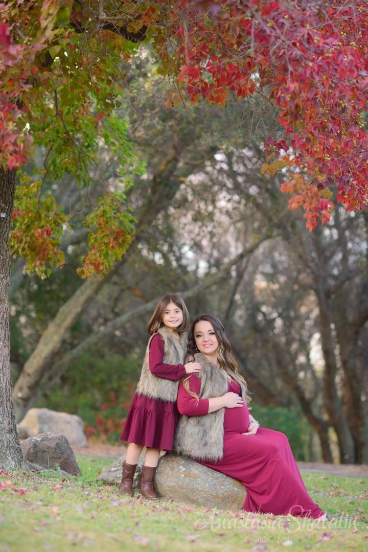 Maternity photography Roseville, Rocklin, Lincoln. Family photographer in Roseville, Rocklin, Folsom, Sacramento