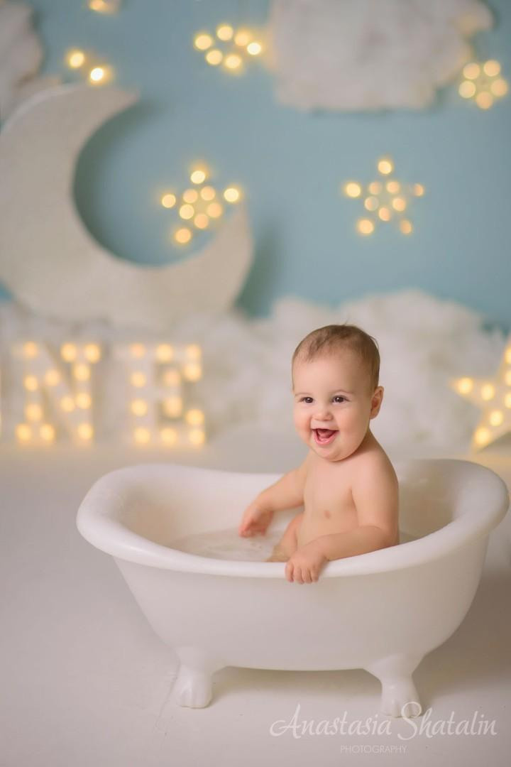 Cake smash photography Roseville, Rocklin, Folsom. Family photographer in Roseville, Rocklin, Folsom, Sacramento