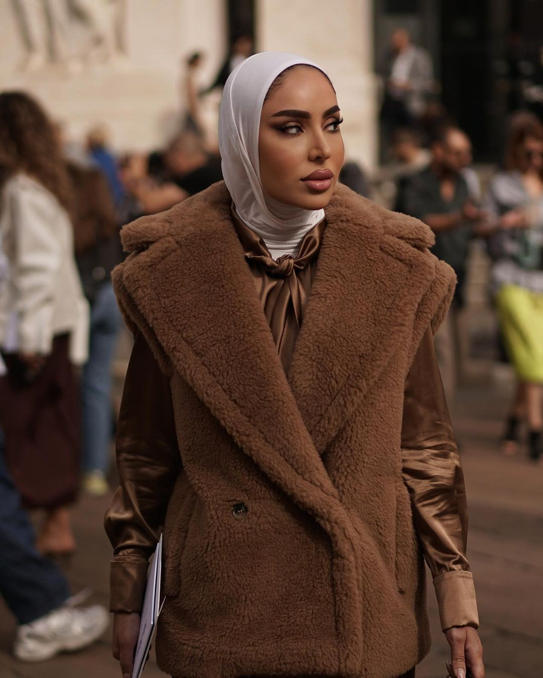 Just Fatema. Julia Di |Fashion streetstyle photographer|videomaker in Milan & Paris