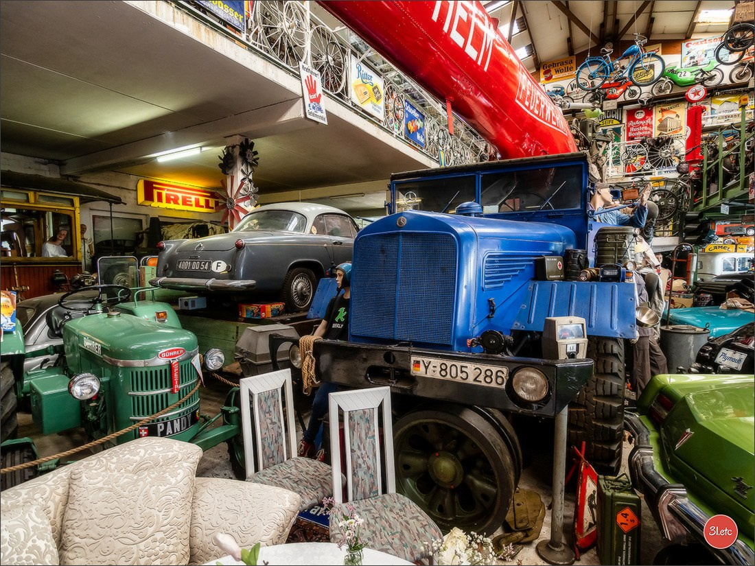 Удивительное место - частный музей старинного хлама - Fahrzeugmuseum. Photographe à Strasbourg | Portraits, Studio, Enfants, Événements