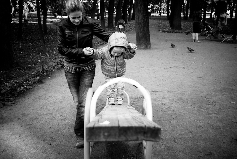 Jana and Katya at Mikhailovsky garden. Victoria Dini. Art photography in London / Folkestone, UK