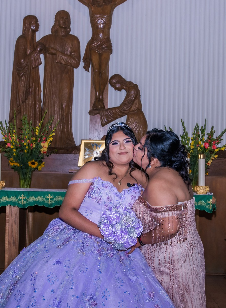 Monsely Bueno. Moriah Productions