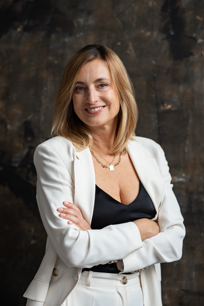 PRO MAGAZÍN. Dana Lišková — Empatická fotografka | Introspektivní umělkyně | Neurodivergentní koučka| Zakladatelka Artepy.cz