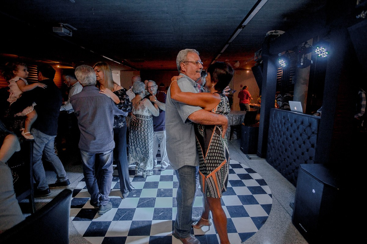Waldeana - 70 anos. Fotógrafa de Eventos em São Paulo e Sorocaba Kika Damasceno