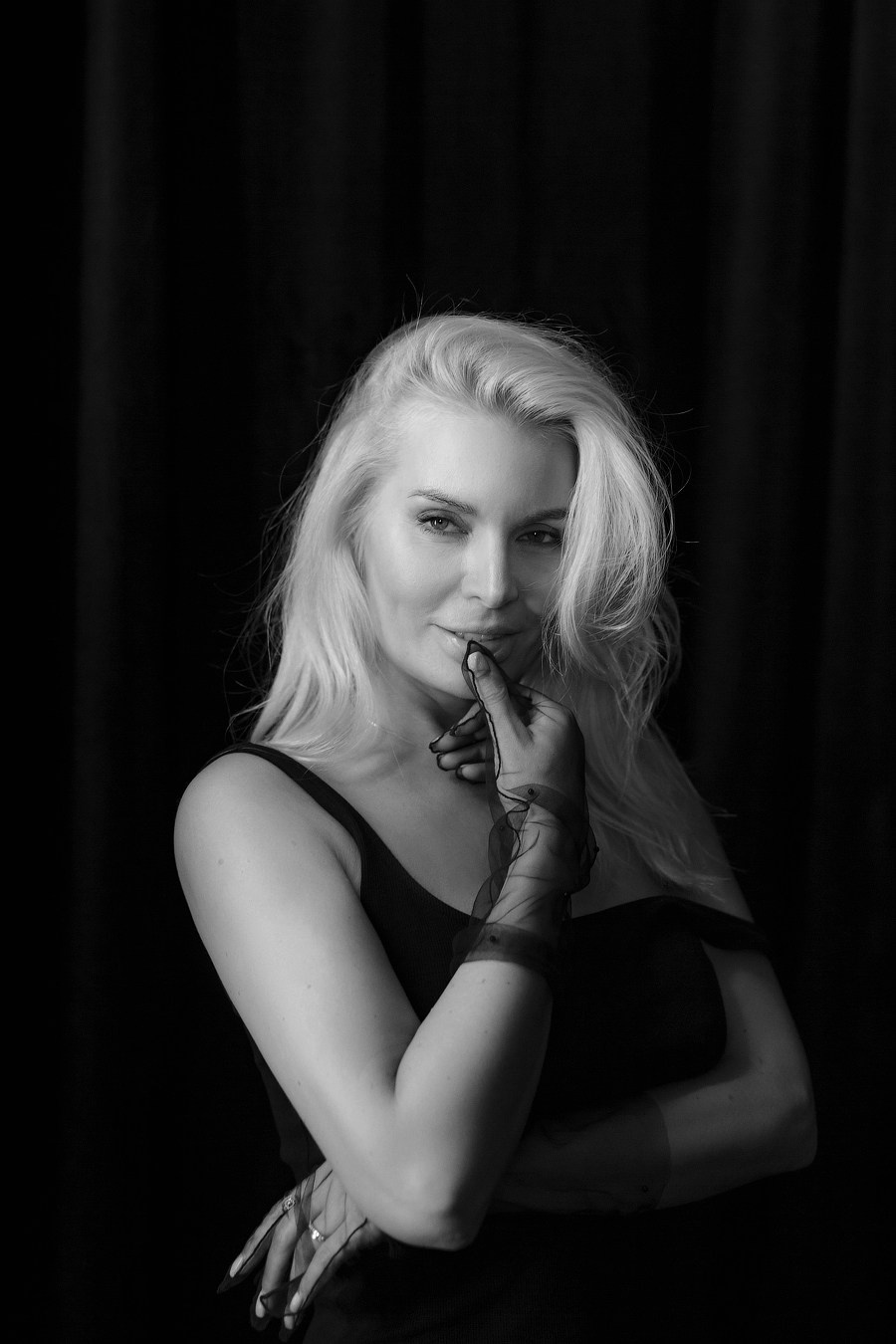 Swetlana. Sensualna w studio. Fotograf w Krakowie i Europie