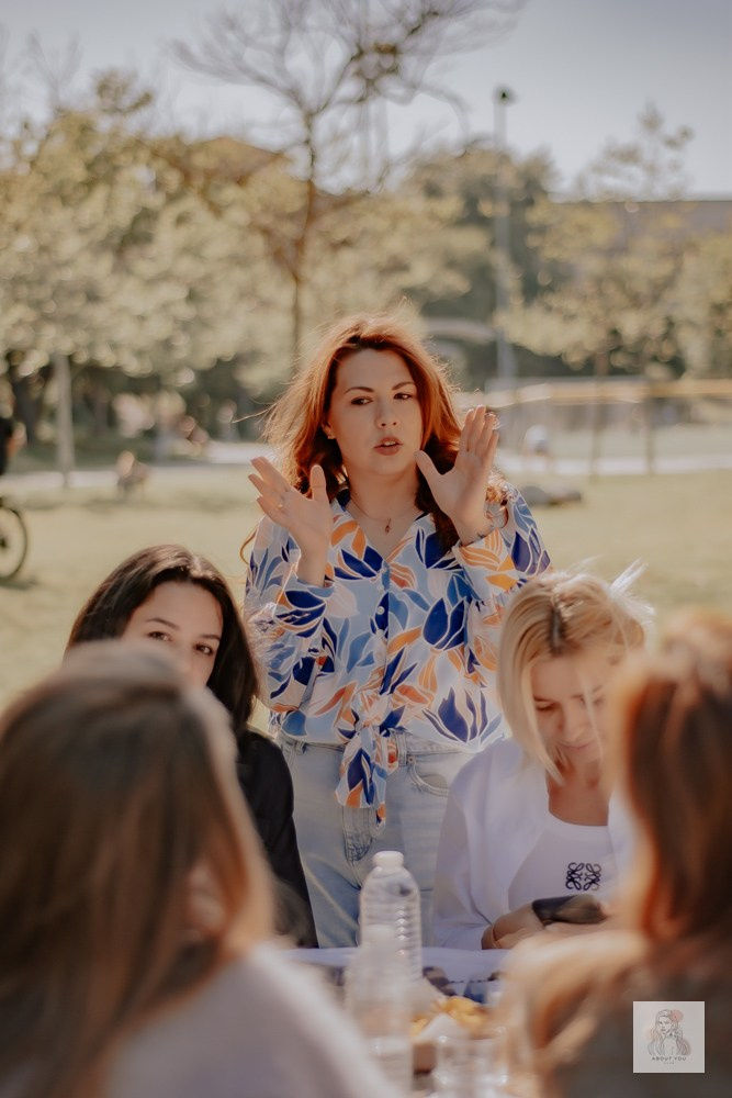 Picnic. Professional portrait photographer in Los Angeles | Axenia Haritonova